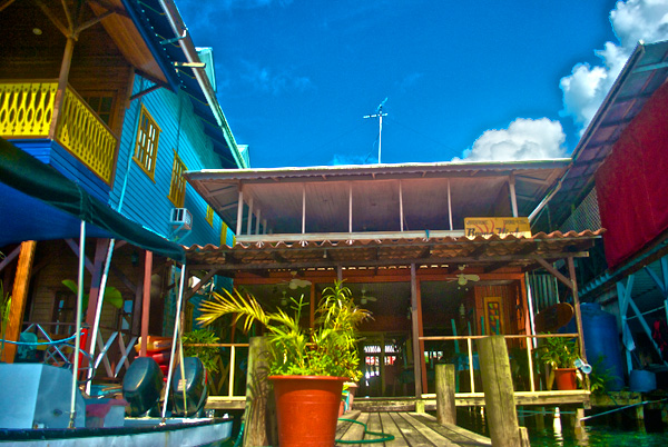 buena-vista-bar-and-grill-bocas-del-toro-panama